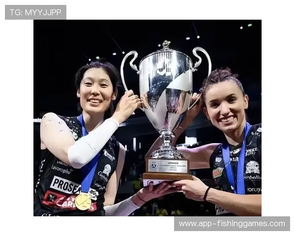 加比谈搭档朱婷：科内利亚诺三叉戟默契无间